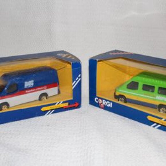 Corgi Diecast Vans - Picture 2 of 5